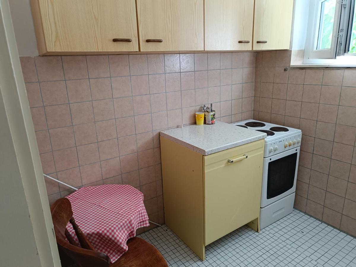 Hostel Rasema Трогір Екстер'єр фото