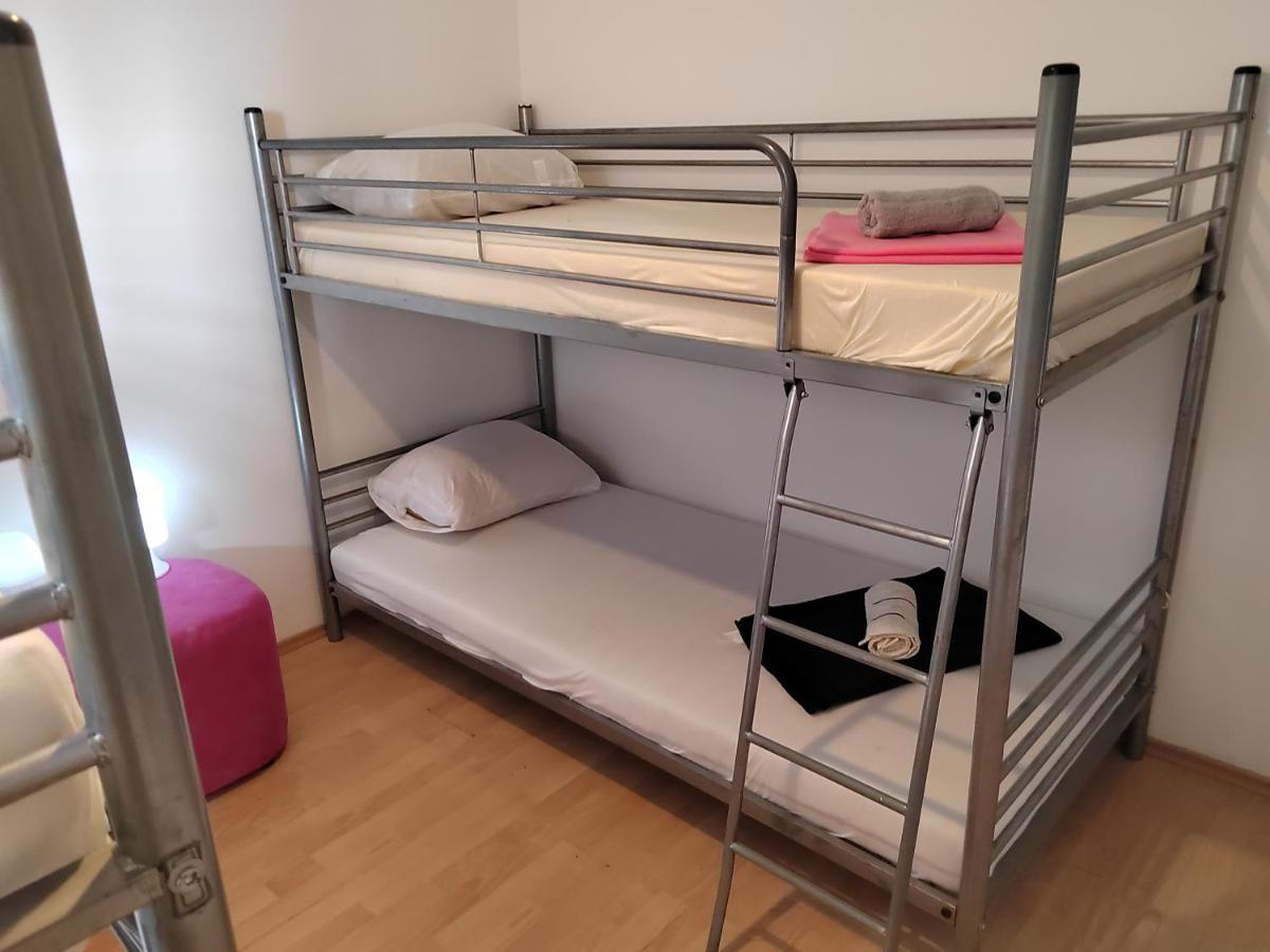 Hostel Rasema Трогір Екстер'єр фото