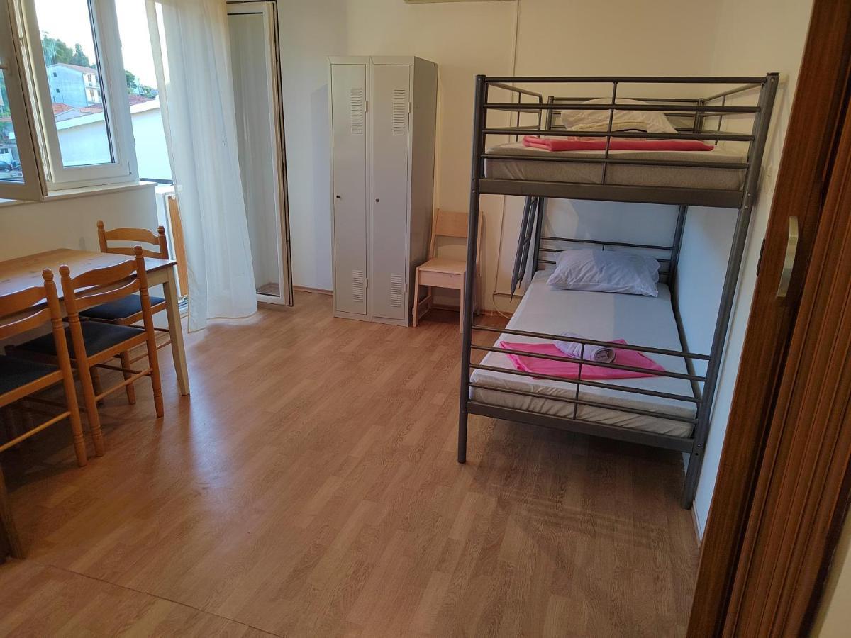 Hostel Rasema Трогір Екстер'єр фото